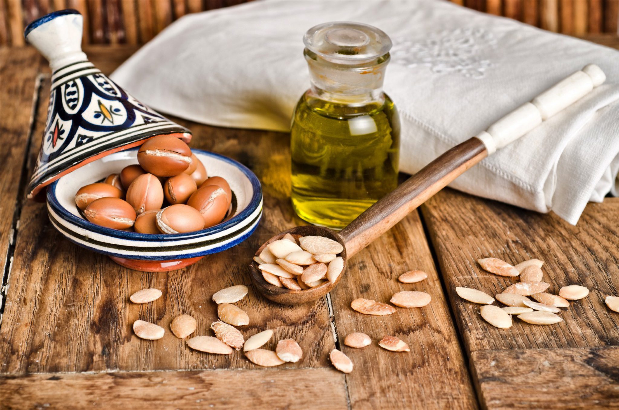 argan-oil-in-skin-care-reasons-why-you-should-use-it-which-face